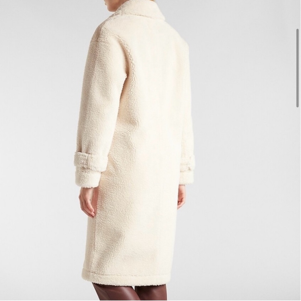 Express Teddy Coat - Picture 3 of 9